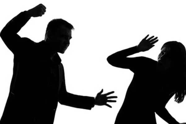 5 Tips Keluar Dari Hubungan Abusive yang Tidak Sehat
