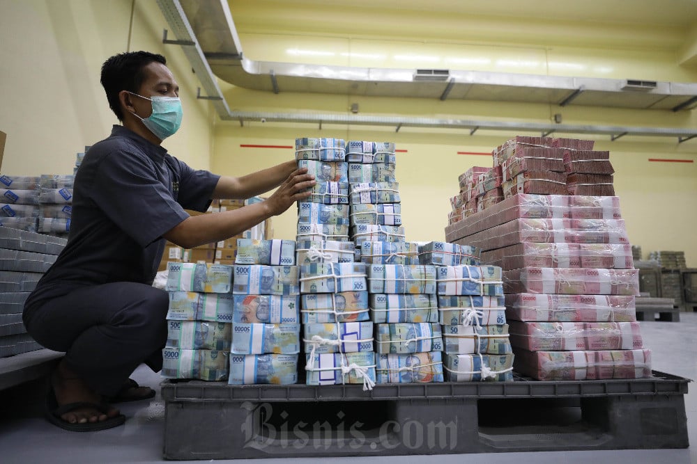 Rupiah Ditutup Melemah ke Rp15.978 per Dolar AS