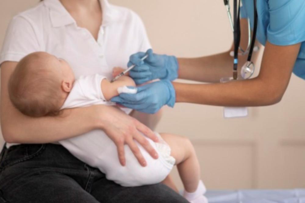 Satgas IDAI: Imunisasi Ganda Aman Bagi Anak