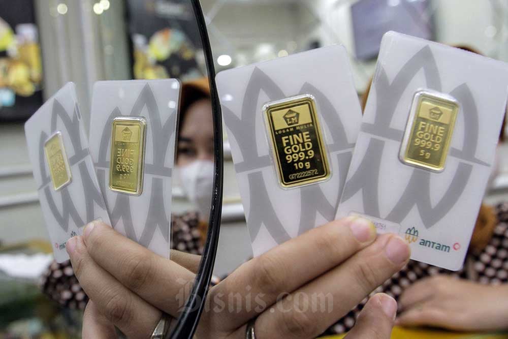 Sempat Rekor, Harga Emas Dibayangi Data Ekonomi dan Dolar AS