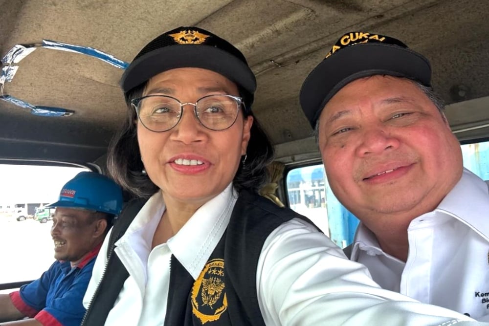 Sri Mulyani Selfie dan Naik Truk Bareng Airlangga, Menyala Abangku!