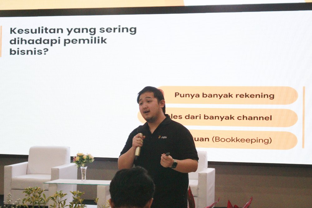 Tips Mengatur Keuangan Pribadi dan Bisnis Pakai Bank Digital