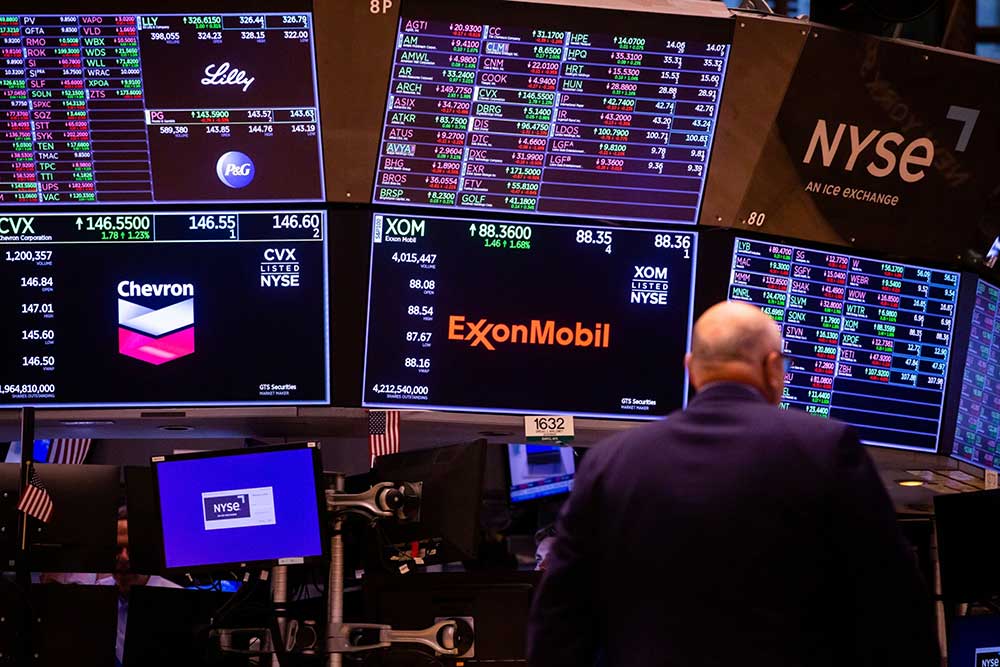 Wall Street Bervariasi Jelang Rilis Data Inflasi Pekan Ini