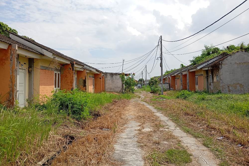 4 Fakta Rumah Subsidi Sepi 'Bak Rumah Hantu': Diresmikan Jokowi, Kini Terbengkalai