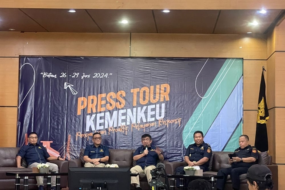 Harga Sawit Anjlok, Penerimaan Kepabeanan di Batam Tak Capai Target pada Mei 2024