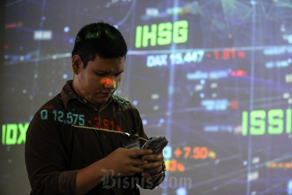 IHSG Awal Pekan Dibuka Naik Tipis, Saham AMMN, BREN & BBRI Tancap Gas