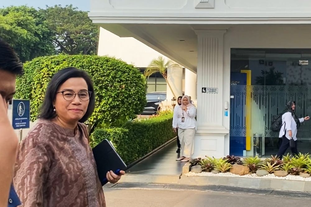 Jokowi Panggil Menkeu, Gubernur BI dan Ketua OJK ke Istana, Bahas Kurs Rupiah?