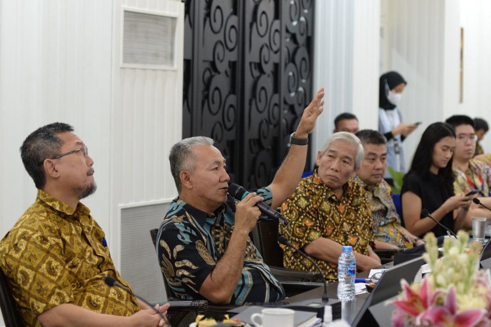 Lo Kheng Hong Kipas-Kipas Kebagian Dividen 2024 hingga Rp74 Miliar