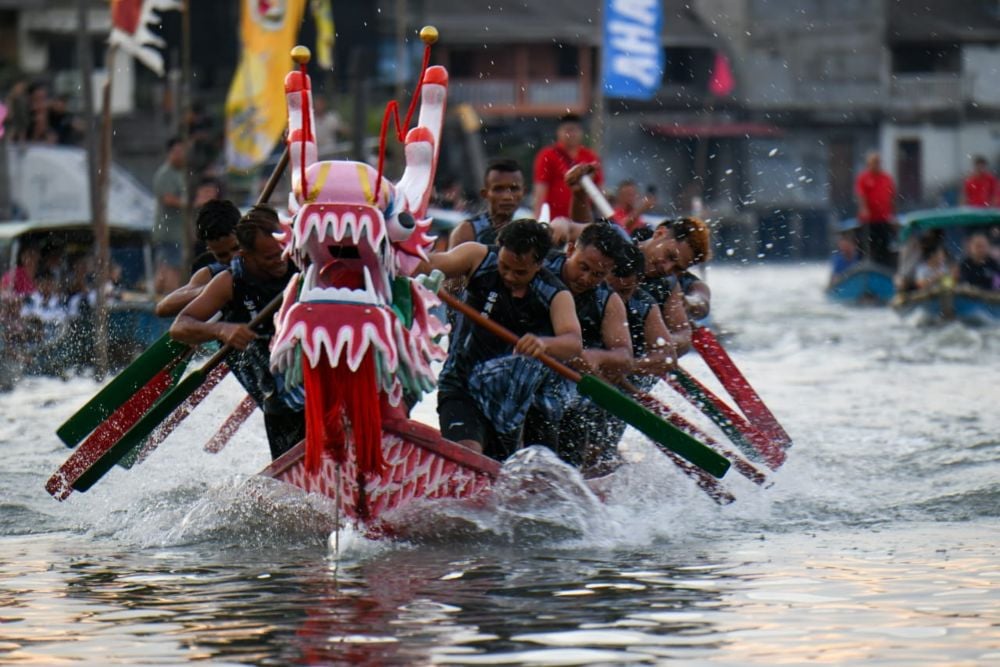 Lomba Perahu Naga Semarakkan Libur Panjang Idul Adha di Tanjung Pinang