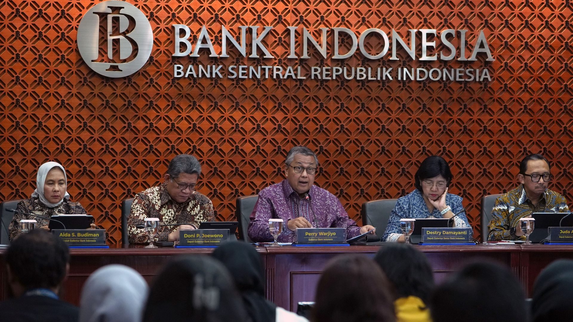 PR Bank Indonesia Usai Tahan Suku Bunga