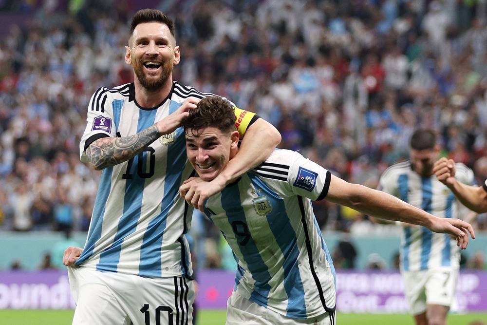 Final Argentina vs Kolombia Ditunda Karena Ulah Penonton, Ini Link Live Streamingnya