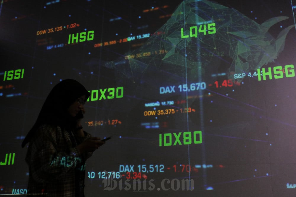 Indeks Bisnis-27 Ditutup Naik, Saham TLKM, AMRT & CTRA Pesta Cuan