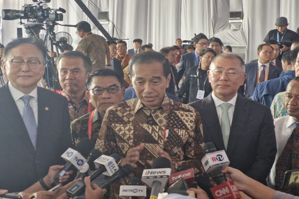 Jokowi Pede RI Mampu Memenangkan Persaingan Pasar Baterai EV