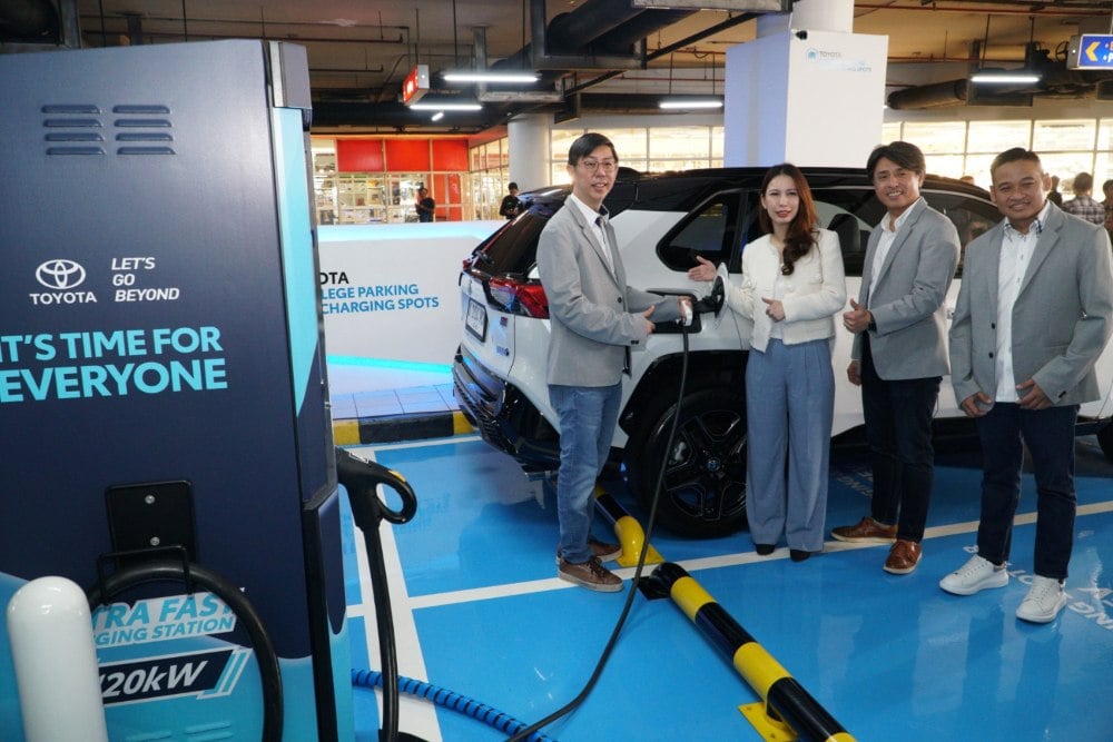 Toyota Perkuat Ekosistem EV, Jaringan Charging Tersebar di 111 Diler, Rest Area, dan Mal