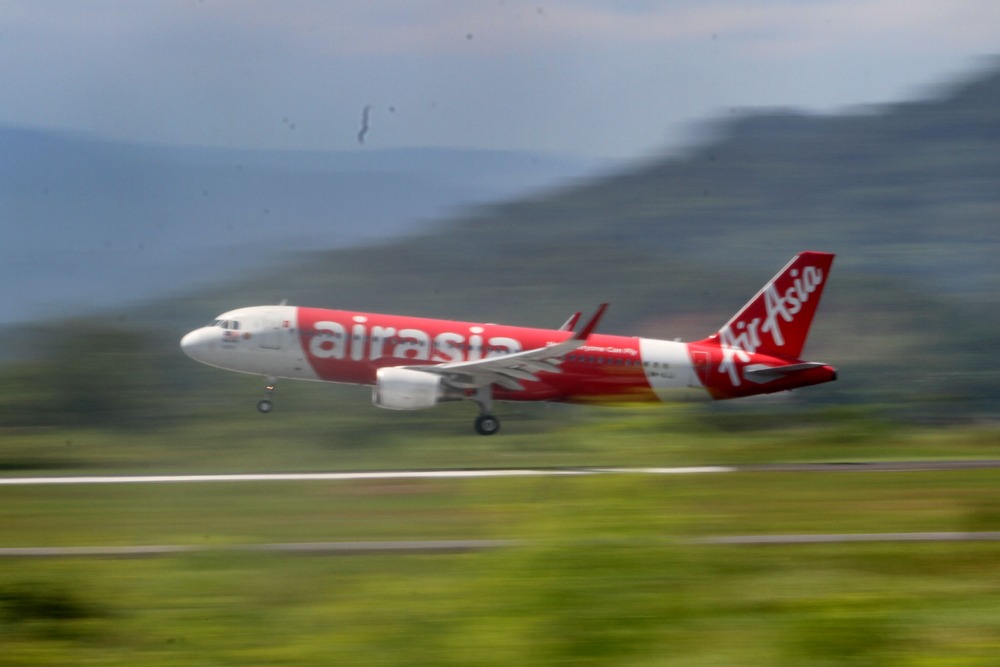 AirAsia (CMPP) Rugi Tertekan Biaya Avtur, Begini Perinciannya