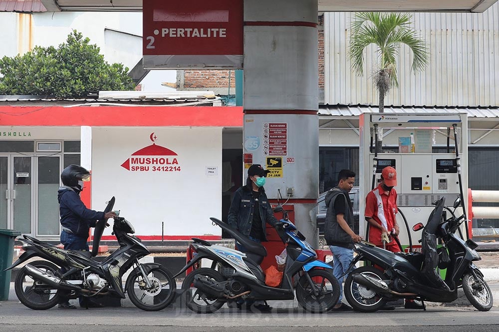 Bahlil Beri Sinyal Penikmat Pertalite Dibatasi Mulai 1 Oktober 2024