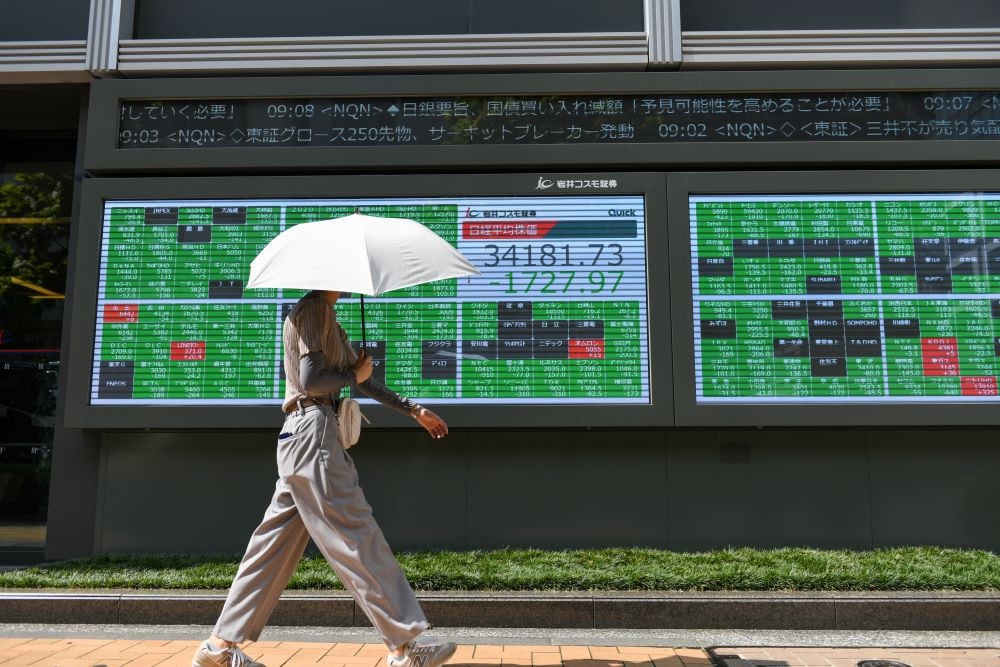 Bank Sentral Jepang Ubah Haluan Kebijakan, Investor Sedunia Ketar-ketir