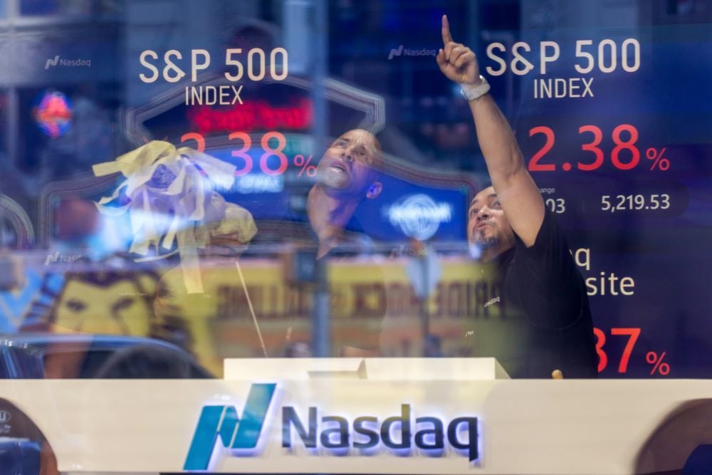 Imbas Panic Selling, Wall Street Melemah Tipis dalam Sepekan