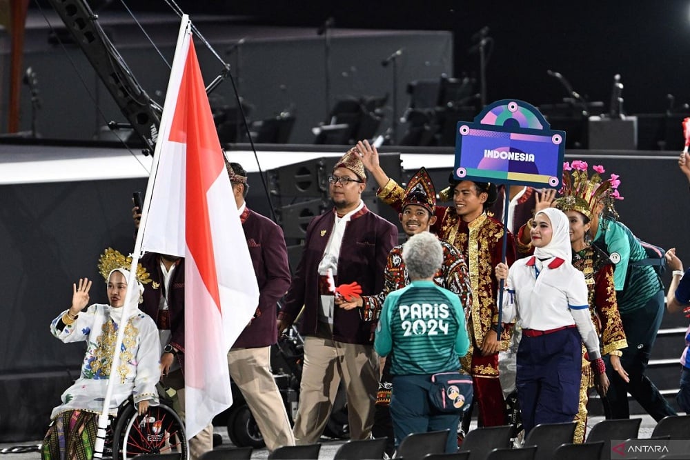 Opening Paralimpiade Paris 2024, Indonesia Memikat Lewat Baju Adat