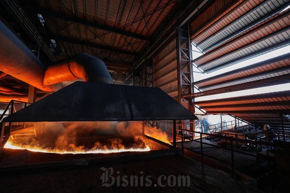 Bahlil Minta Smelter Ganti Sumber Listrik Batu Bara dengan EBT