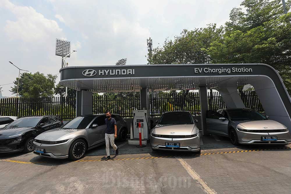 Hyundai Gandakan Produksi Model Hybrid, Mulai Berpaling dari Mobil Listrik?