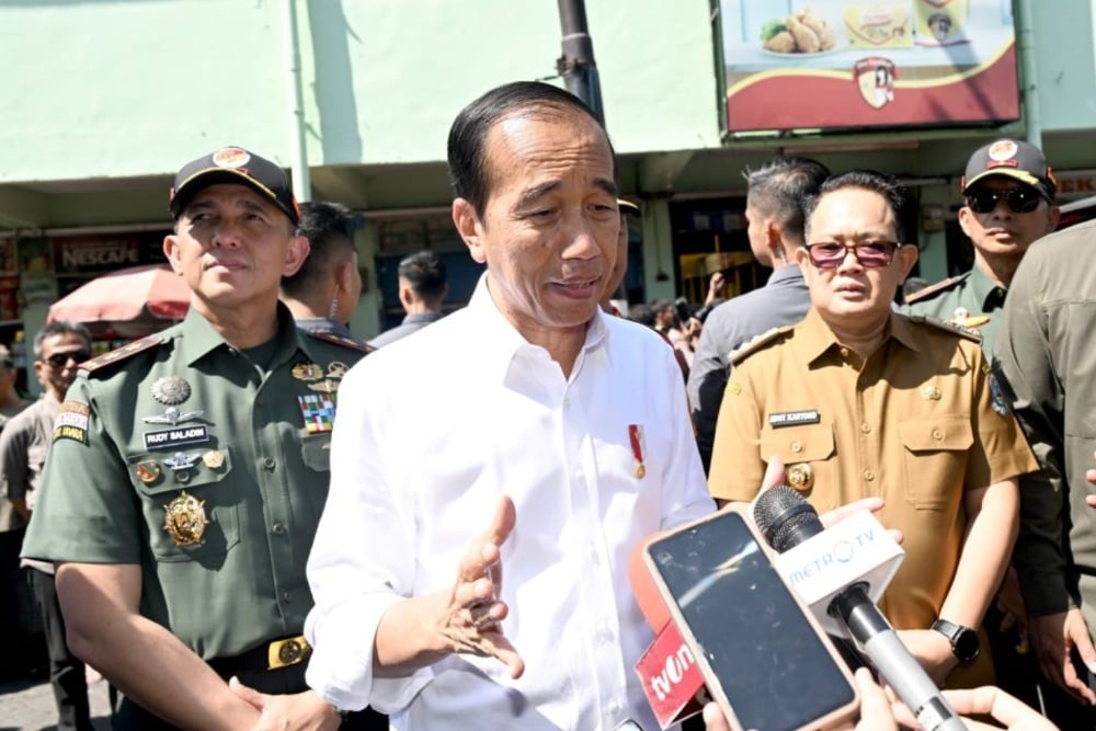 Kunjungi Pasar Soponyono, Jokowi: Inflasi Pangan Terkendali