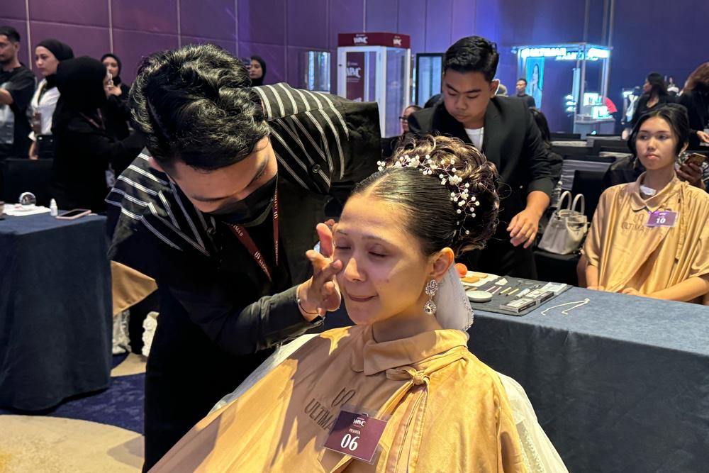 Make Up Artist, Profesi yang Masih Menjanjikan di Tengah Berkembangnya Bisnis Kecantikan