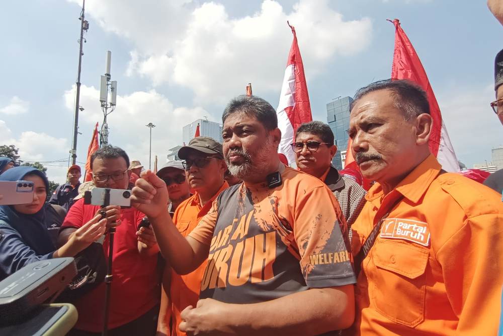 Ribuan Buruh Akan Demo di Depan Istana Hari Ini, Tuntut UMP 2025 Naik