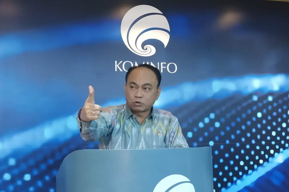 Tutup Akun @katakstvns.70, Menkominfo: Hajar Penyebar Materi Promosi Judi Online