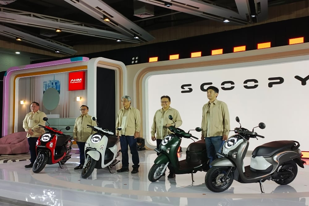 Adu Spesifikasi Honda Scoopy vs Yamaha Fino, Pilih Mana?