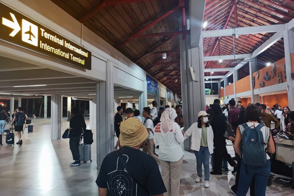 Bandara Bali Ikut Sepi Imbas Erupsi Gunung Lewotobi