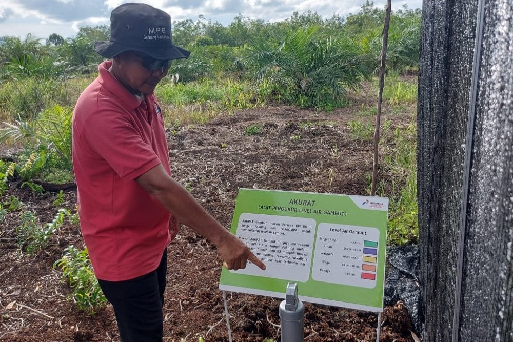 Bermodal Pipa Bekas dan Meteran Badan, Warga Bukit Batu Kini Bebas dari Karhutla