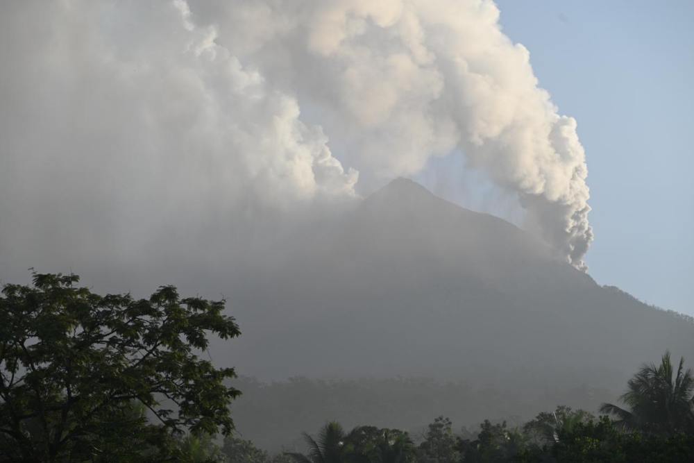 Erupsi Gunung Lewotobi, Kemenhub Sediakan Alternatif Angkutan Laut