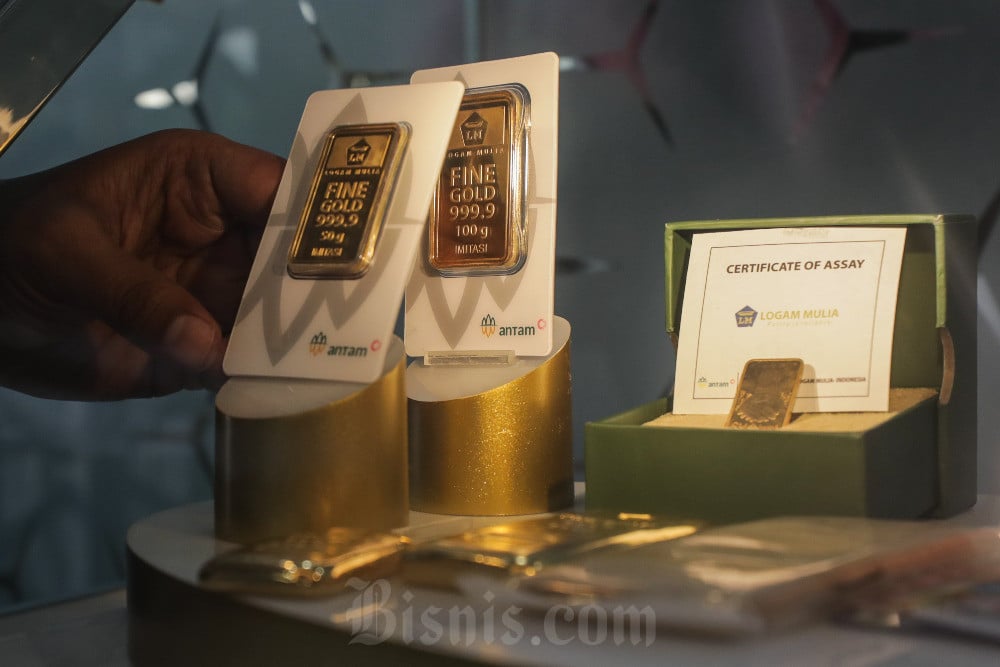 Harga Emas Antam Hari Ini Turun Jadi Rp1,46 Juta per Gram